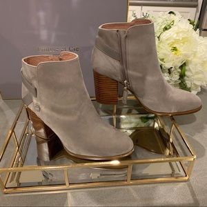 Louise et Cie. Leather ankle boot. Sz 5, brand new